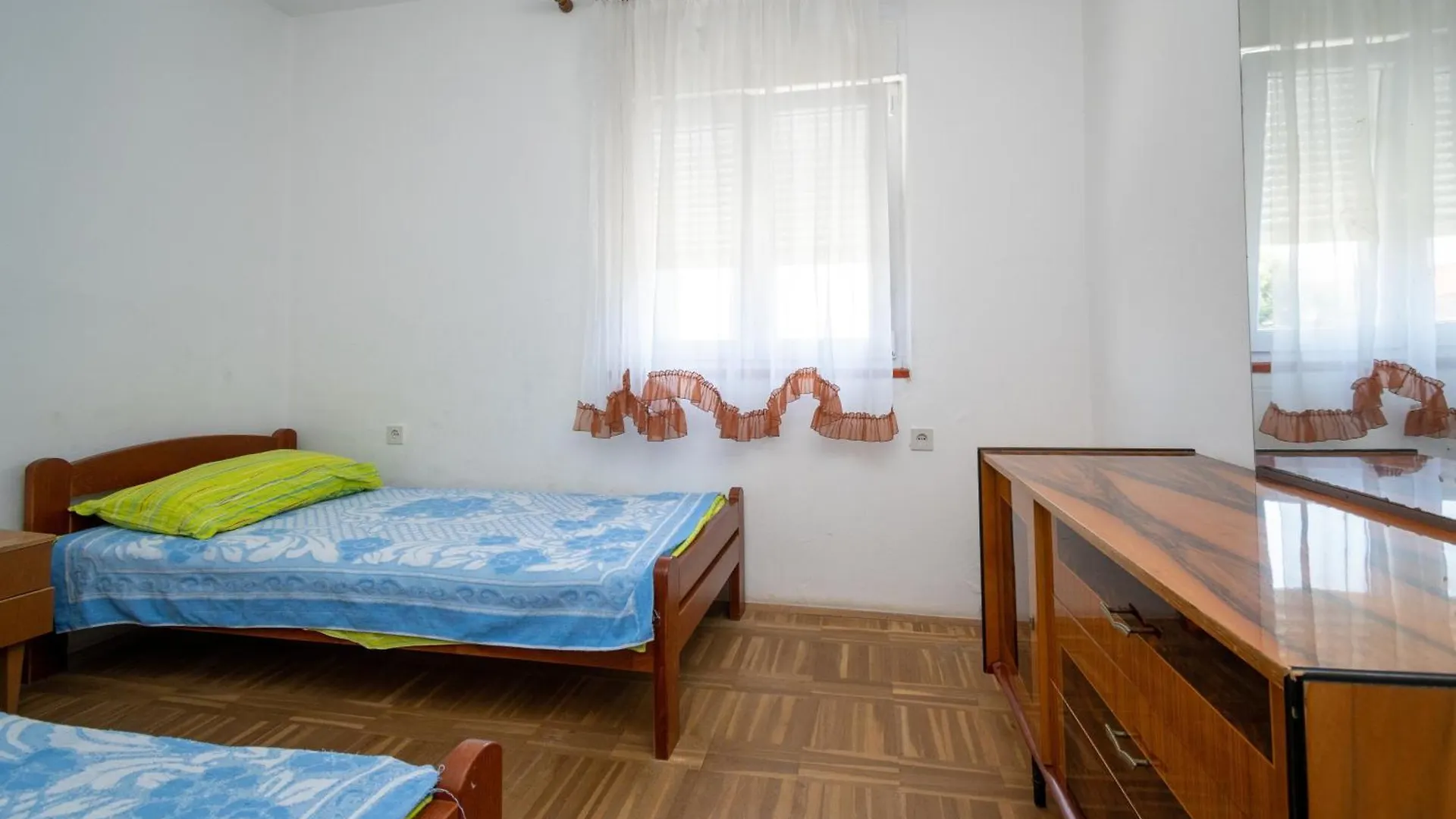 Apartments With A Parking Space Povljana, Pag - 21318 0*, Povljana Croatia
