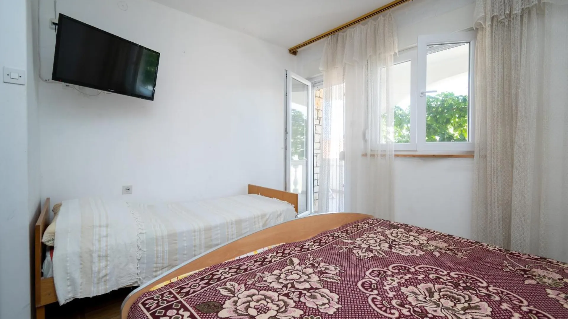 Apartments With A Parking Space Povljana, Pag - 21318  Povljana